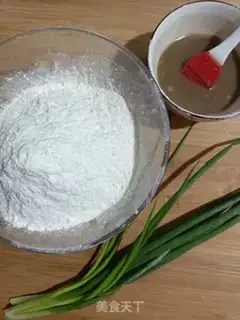 Make Onion bouquets step 0