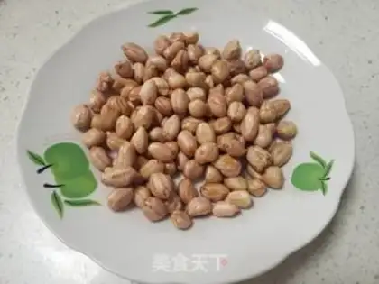 Make Peanut pig hoof step 2