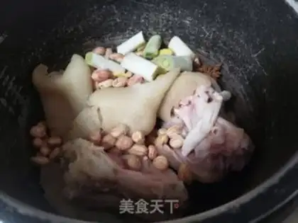 Make Peanut pig hoof step 5