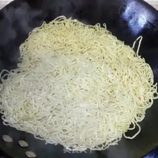 Make Crunch noodles step 7