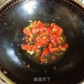 Make Tomatoes and tofu soup step 1