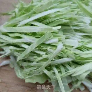 Make Garlic sausage cabbage step 2