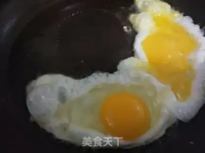 Make radish egg soup step 2