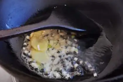 Make A caterer fan step 5