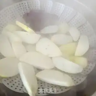 Make Meat and egg mashed sandwiches step 2