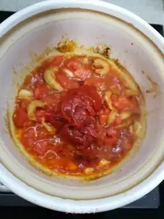 Make Tomato fishballs, gill mushroom fans step 7