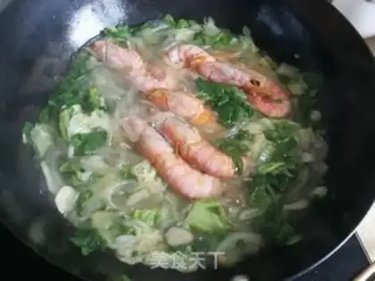 Make Red shrimp cabbage soup step 7