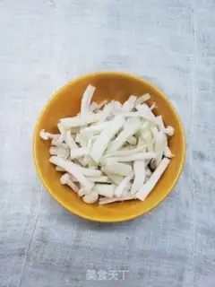 Make Seafood mushrooms and smelt eggs step 3