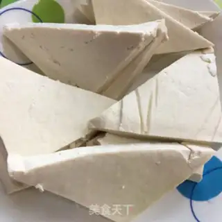 Make Five flowers and tofu step 1