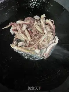 Make Pretzel squid shaving step 3