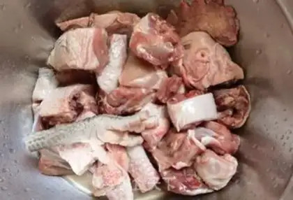 Make The rooster step 0