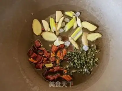 Make The rooster step 4