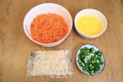 Make Eggs and shrimp and carrot buns step 0