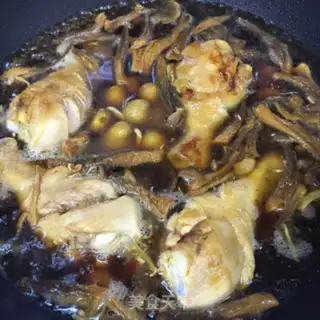 Make Crumb mushrooms for chicken legs step 6