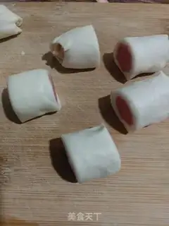 Make Hand-to-hand wiener roll step 1