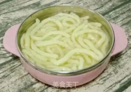 Make Flaming cucumber noodles step 11