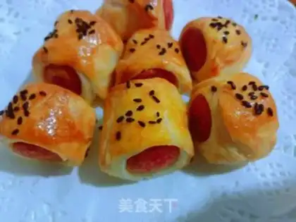 Make Hand-to-hand wiener roll step 5