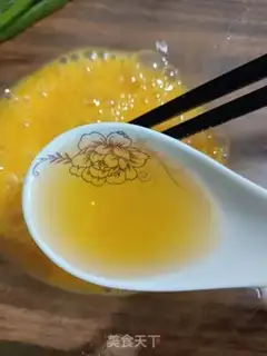 Make Onion fried eggs step 3