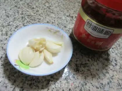 Make Egg dumpling chicken claws step 1