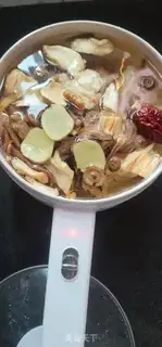 Make Seven fungus mushroom ribs soup step 4