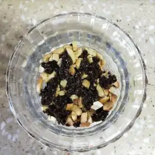 Make Dinosaur fried doubles step 1