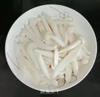 Make Egg noodles step 1