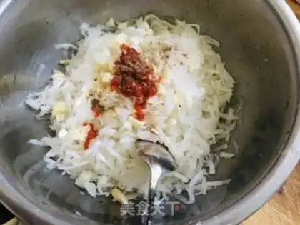 Make A radish bun step 1