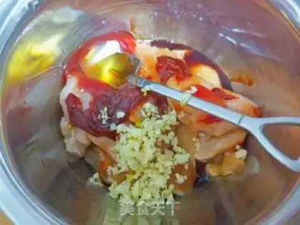 Make Korean chili chicken chest step 8
