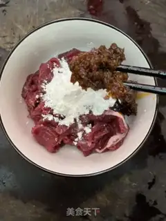 Make Golden pins and mushroom beef step 1
