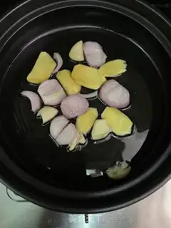 Make Golden pins and mushroom beef step 5