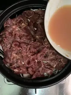 Make Golden pins and mushroom beef step 8
