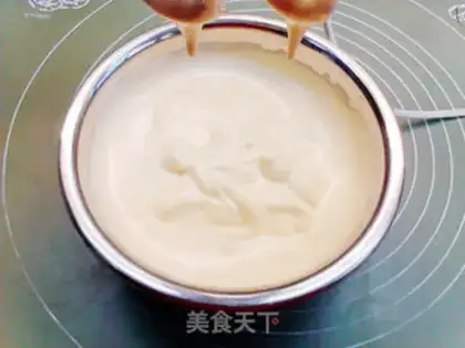 Make Light cream sponge cake step 2