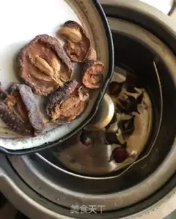 Make Rose roses and guacamole tea step 4