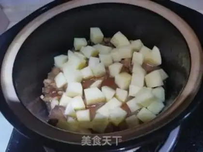 Make Five flowers for potatoes step 6