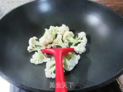 Make Blackwood, eggs, bouquets step 1