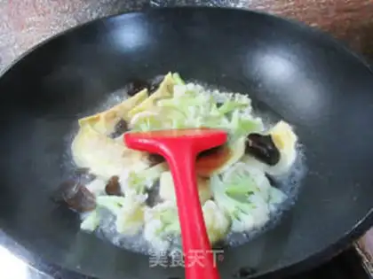 Make Blackwood, eggs, bouquets step 2