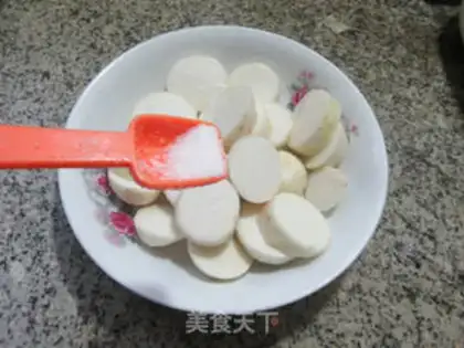 Make Chicken leg steamed potatoes step 3