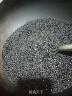 Make Homemade black sesame pills step 3
