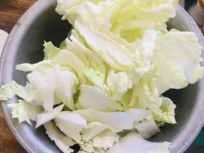 Make Scallops and sauerkraut step 0