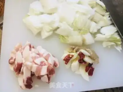 Make Scallops and sauerkraut step 1