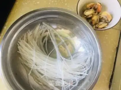Make Scallops and sauerkraut step 2