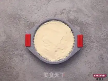 Make Crown strawberry pie step 4