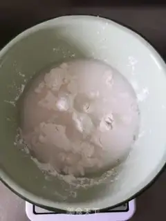 Make Cinnamon rice cake step 1