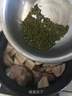 Make ♪ Fan-bone green bean soup ♪ step 3