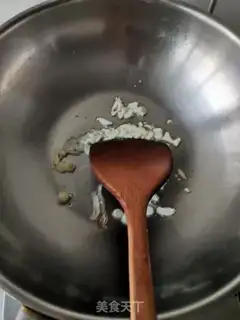 Make Tomatofish noodles step 1