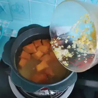 Make Pumpkin step 5