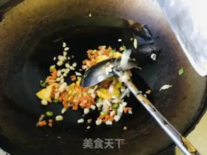 Make Pour the mashed potatoes step 5