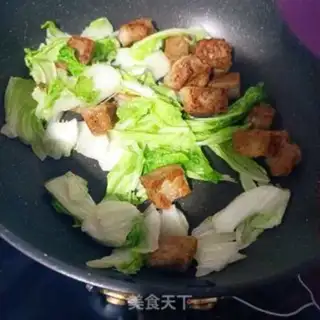Make Garlic cabbage and tofu step 7