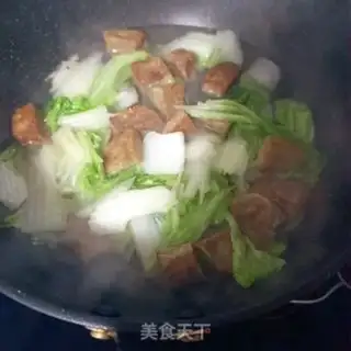 Make Garlic cabbage and tofu step 8