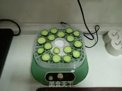 Make cucumber dry step 2